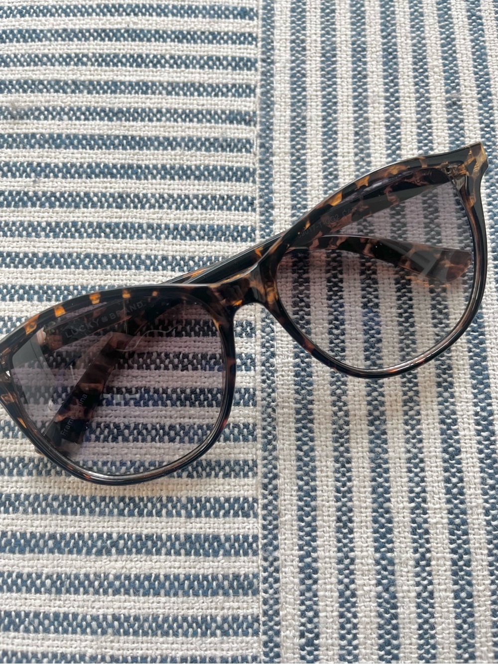 OS Lucky Brand Tortoiseshell Women's Sunglasses - Designer Style